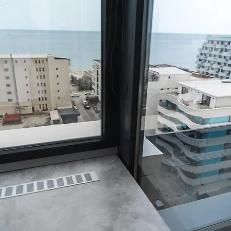 Apartment Panoramic Seafront Escape Floor 10 *