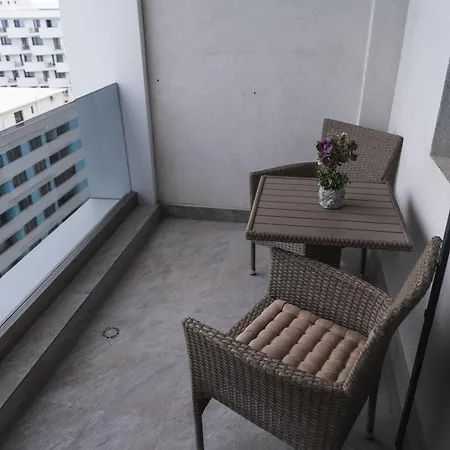 Panoramic Seafront Escape Floor 10 * Navodari